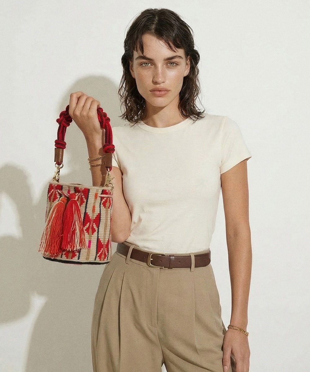 Crossbody Bag M with short macrame handle - CIRCINUS - BEIGE & RED