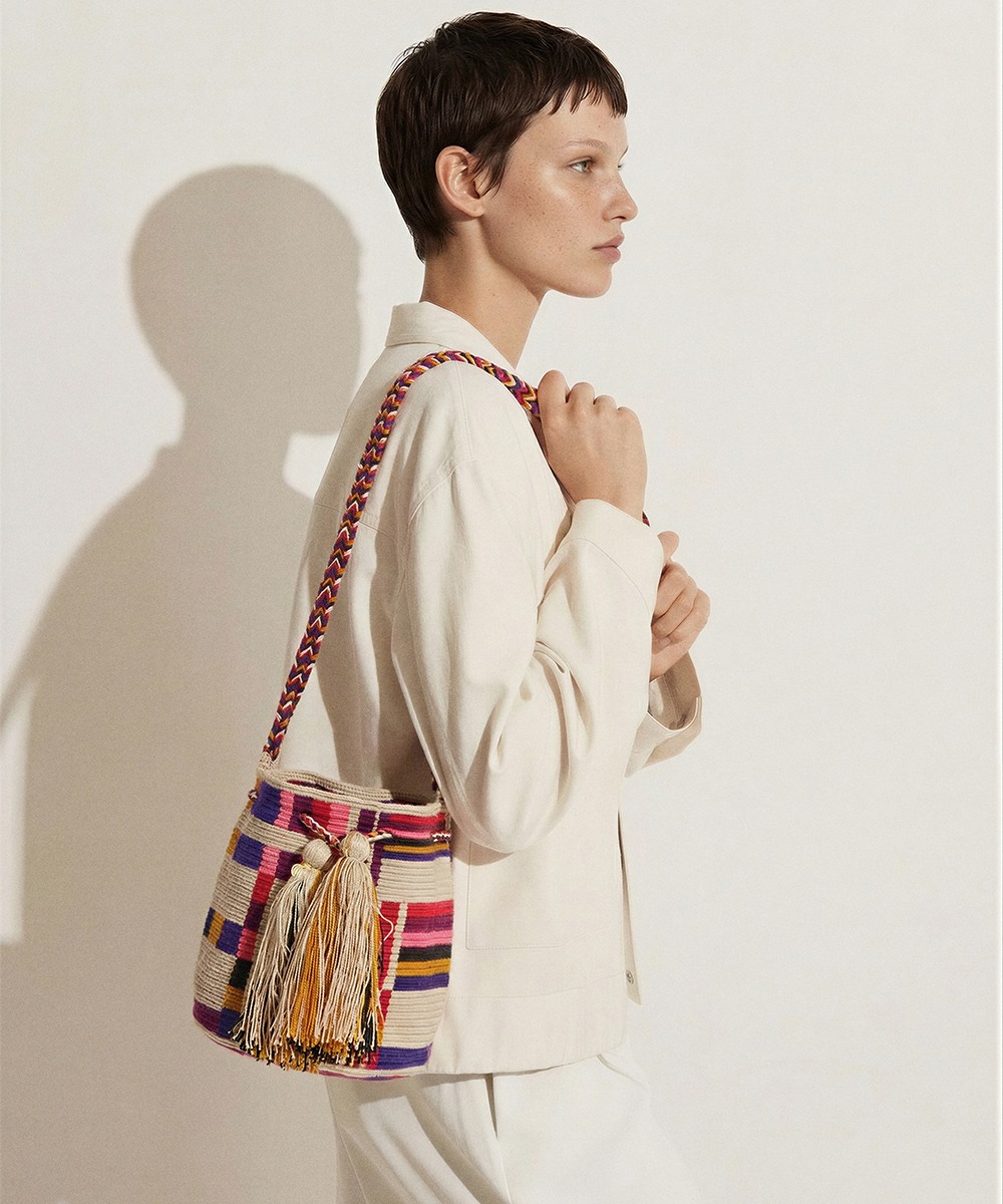 BOLSO CRUZADO M - CAPRICORNUS - BEIGE Y MULTICOLOR