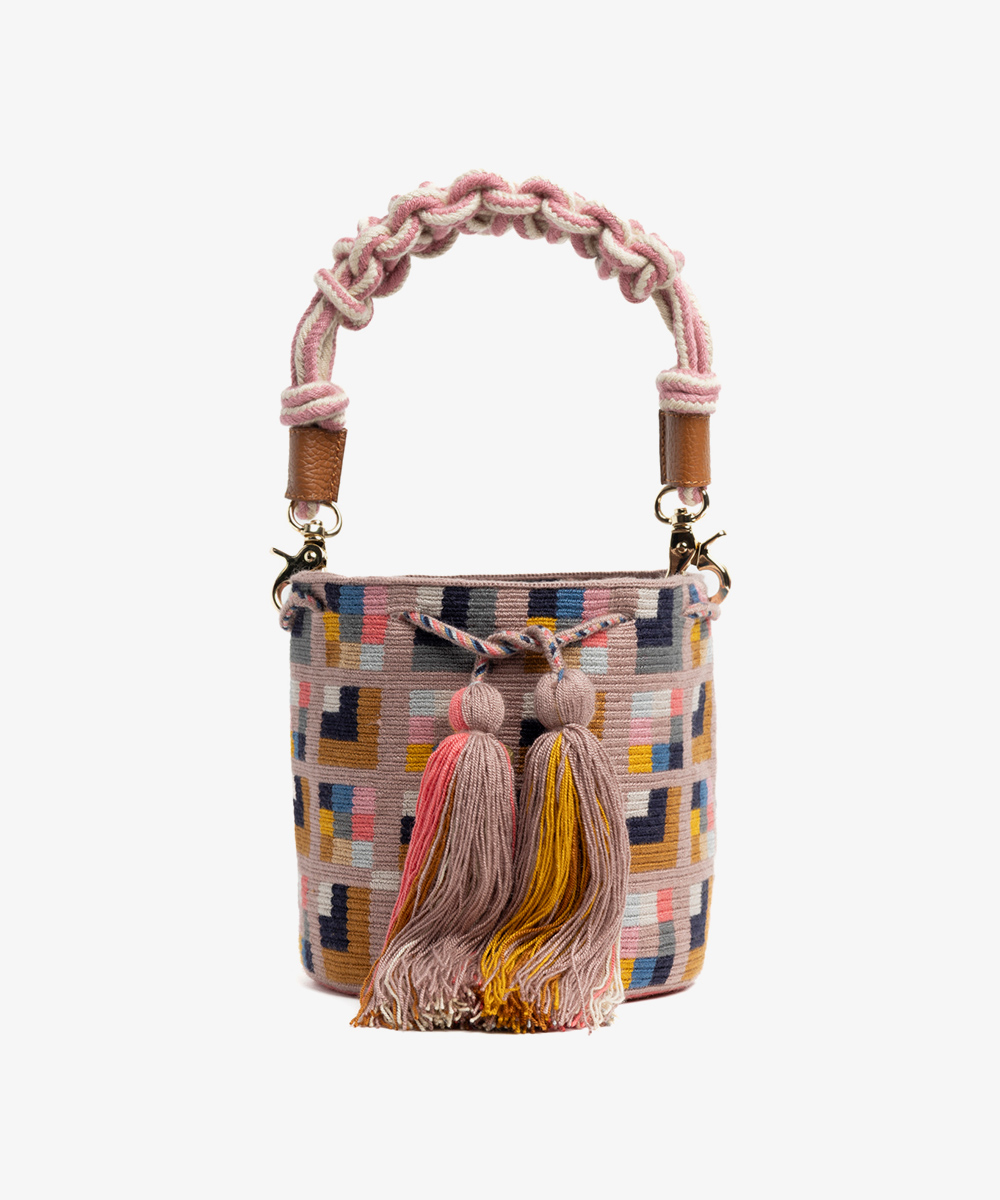 Crossbody Bag M with short macrame handle - 