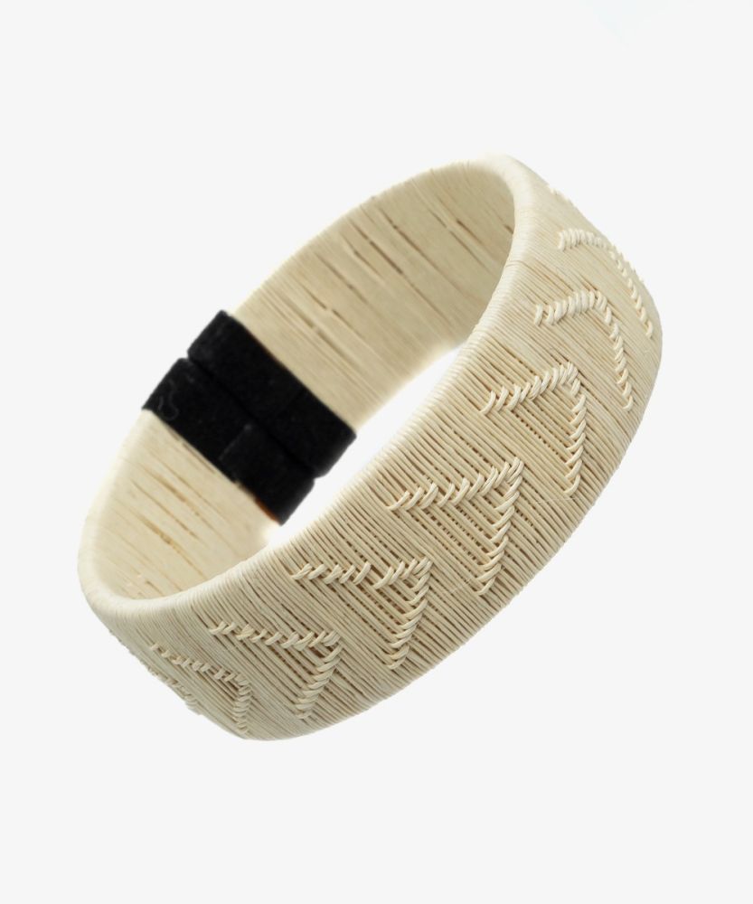 Pulsera blanca Werregue -  1,5 cm diseño de flecha