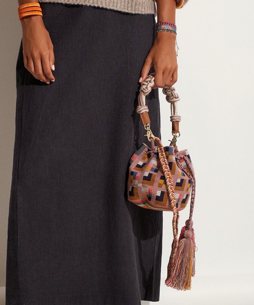 Crossbody Bag M with short macrame handle - 