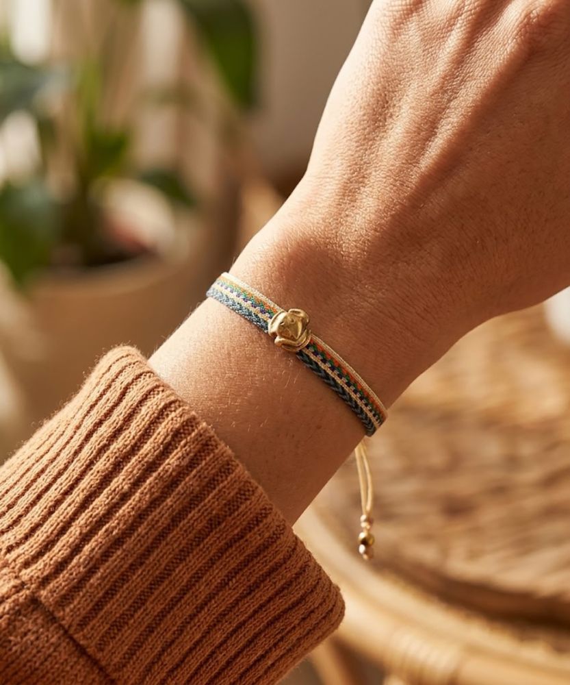PULSERA CON CHARM - RANA TAIRONA