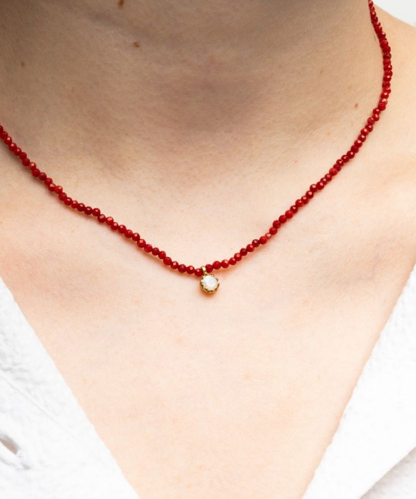 Elvira necklace - Carnelian with semi precious stone pendant
