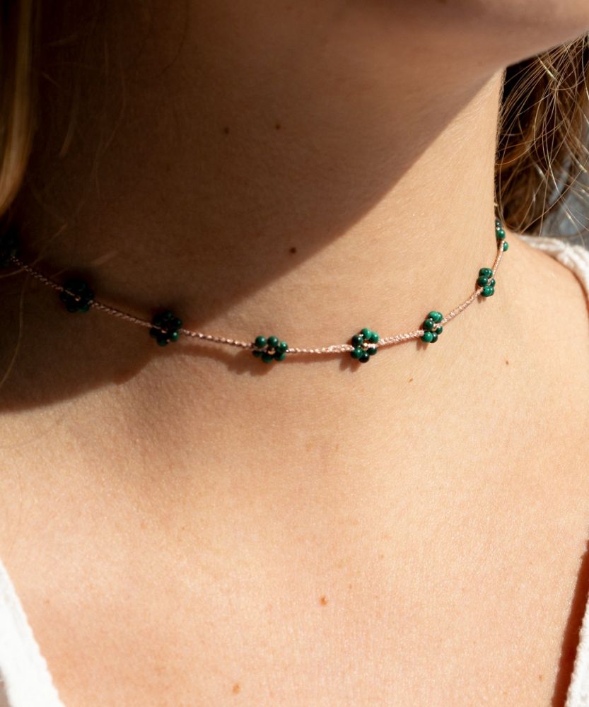 COLLAR DE FLORES 