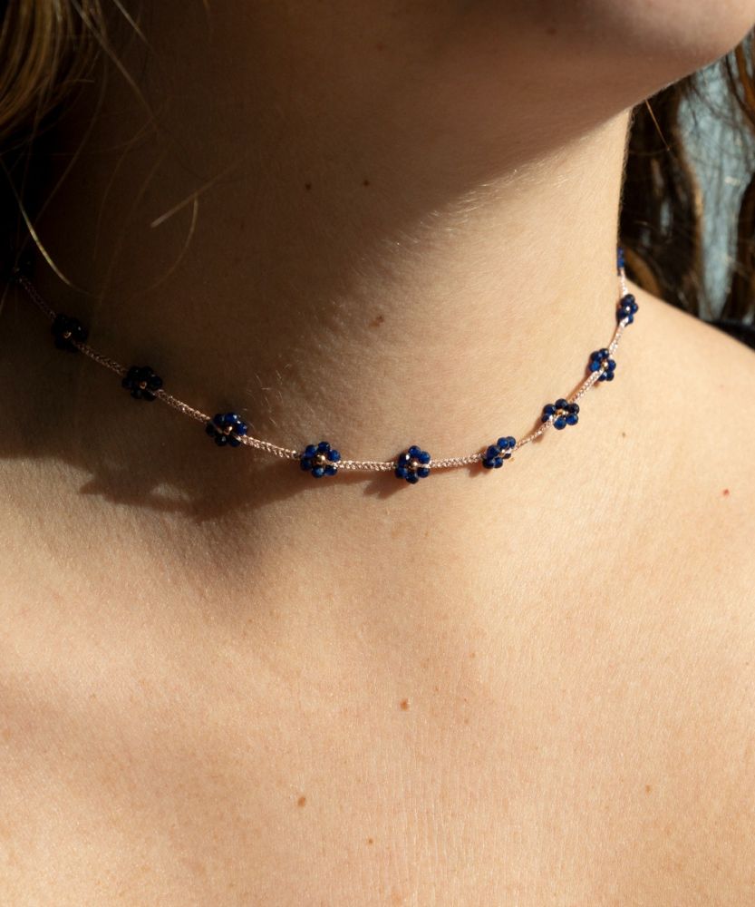 COLLAR DE FLORES 