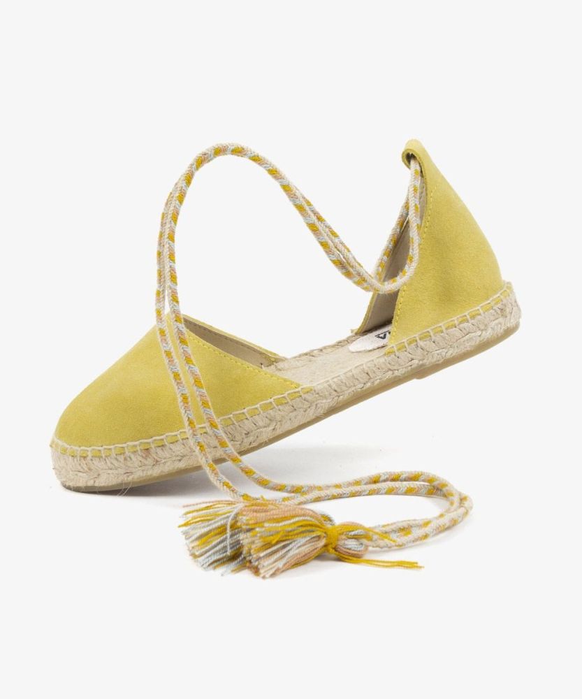FLAT VALENCIANA - CON POMPÓN - AMARILLO