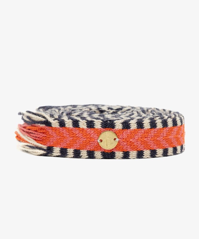 Thin belt with fringes 