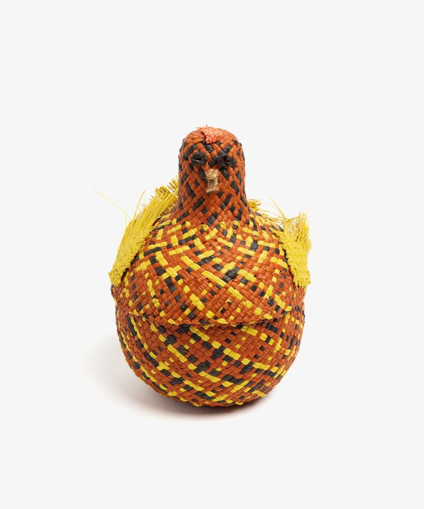 CESTO FORMA DE GALLINA - MARRÓN Y AMARILLO