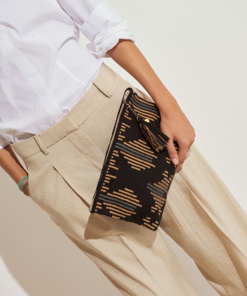 BOLSO DE MANO - MARIGOLD - NEGRO Y CAMELLO