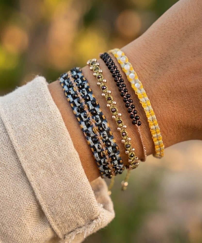 SET PULSERAS - AMARILLO Y NEGRO