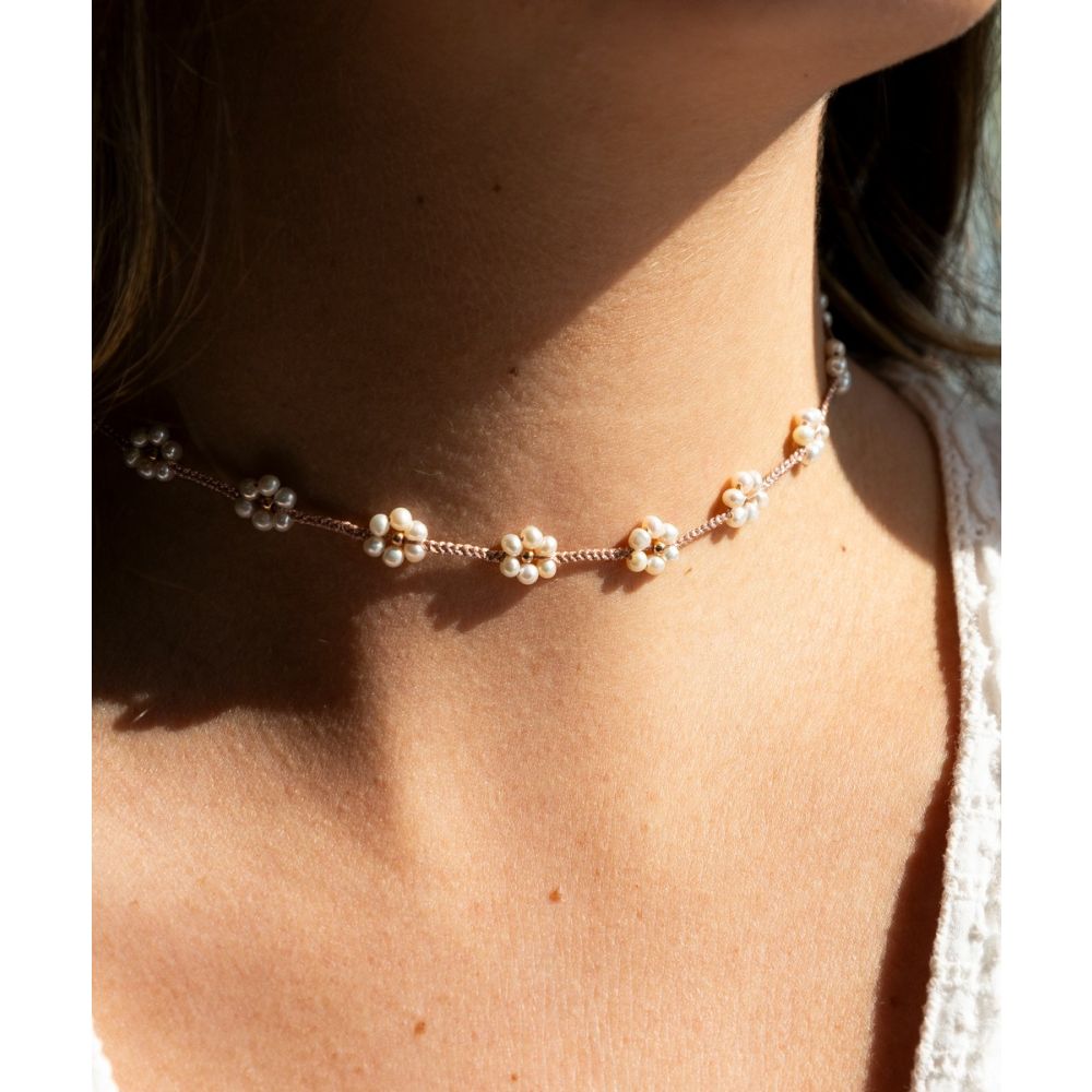 COLLAR DE FLORES 
