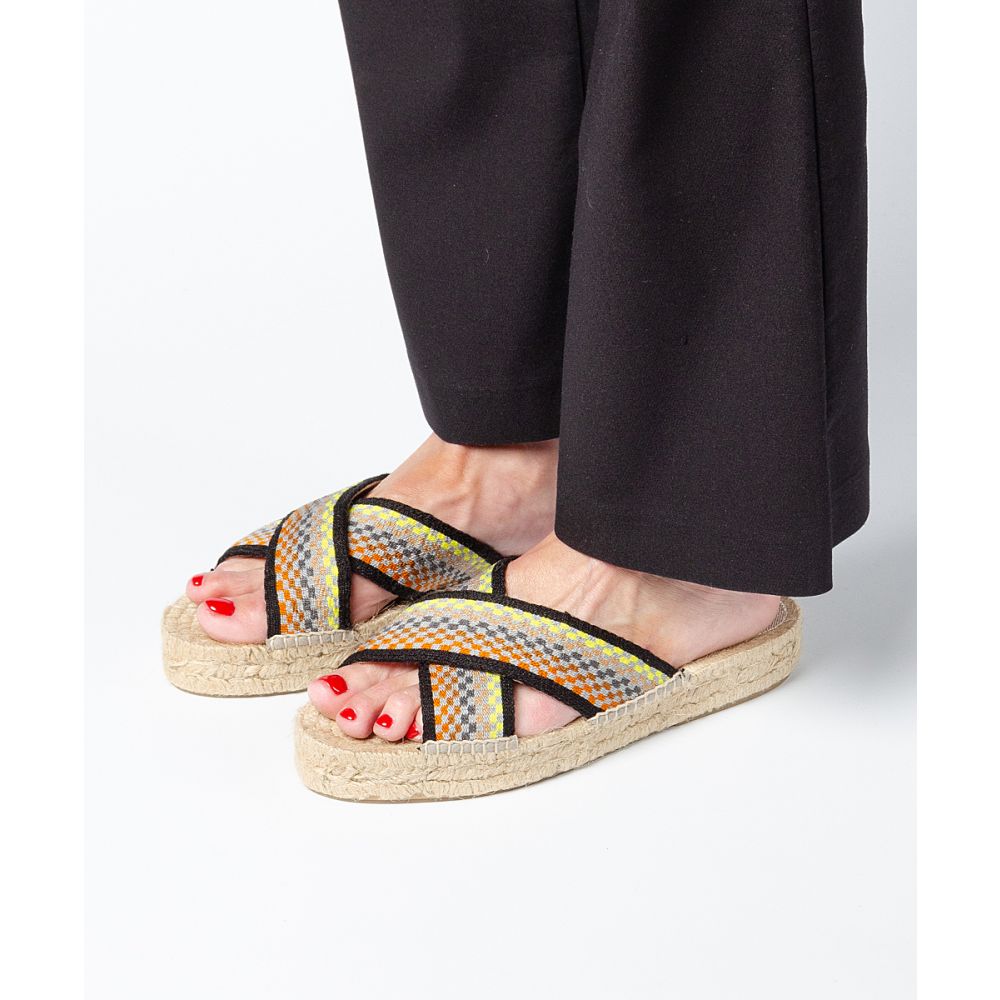 ESPADRILLE WITH CROSSED BAND -