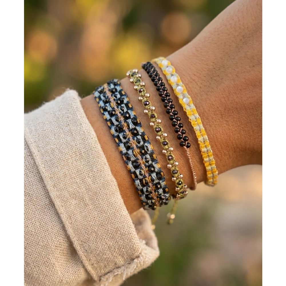 SET PULSERAS - AMARILLO Y NEGRO