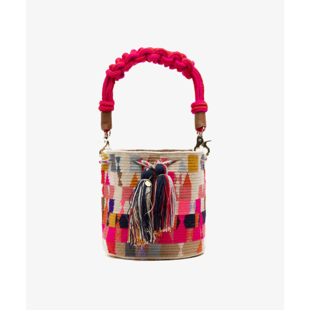 BOLSO CRUZADO M CON ASA DE MACRAMÉ - HARE - FUCSIA Y MULTICOLOR