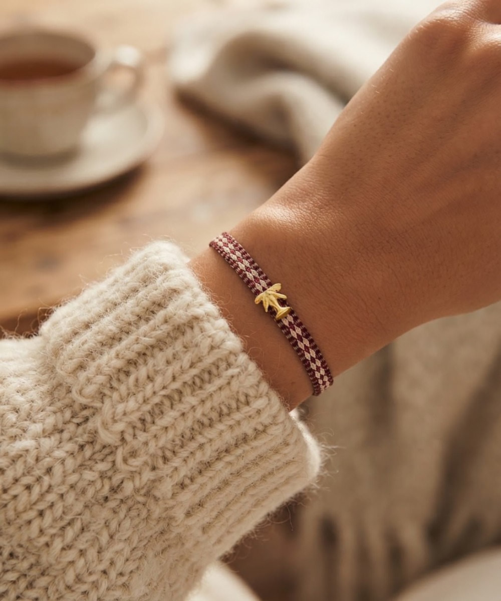 PULSERA CON CHARM - RANA TAIRONA