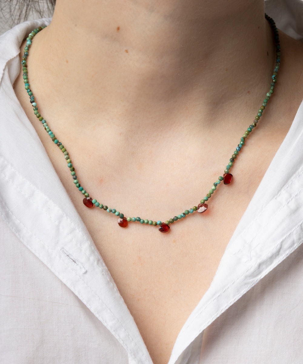 Collar Martha - Turquesa africana con 5 gotas de piedras semi preciosas