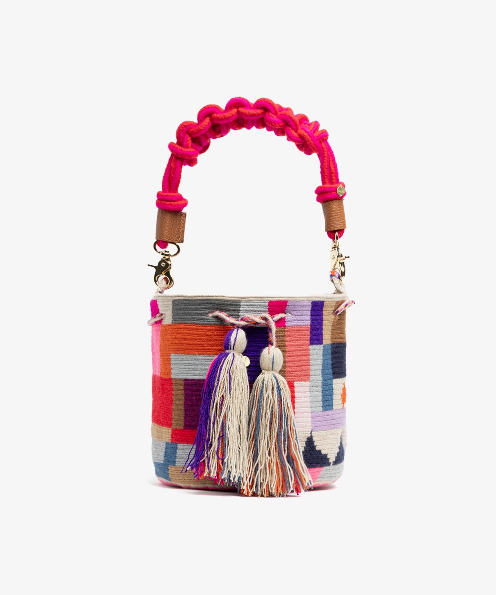 Crossbody Bag M with short macrame handle - 
