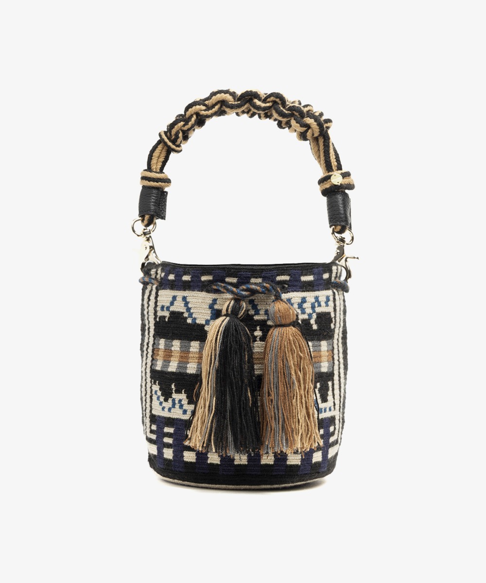 BOLSO CRUZADO M CON ASA DE MACRAMÉ - ELEANOR - NEGRO & BEIGE