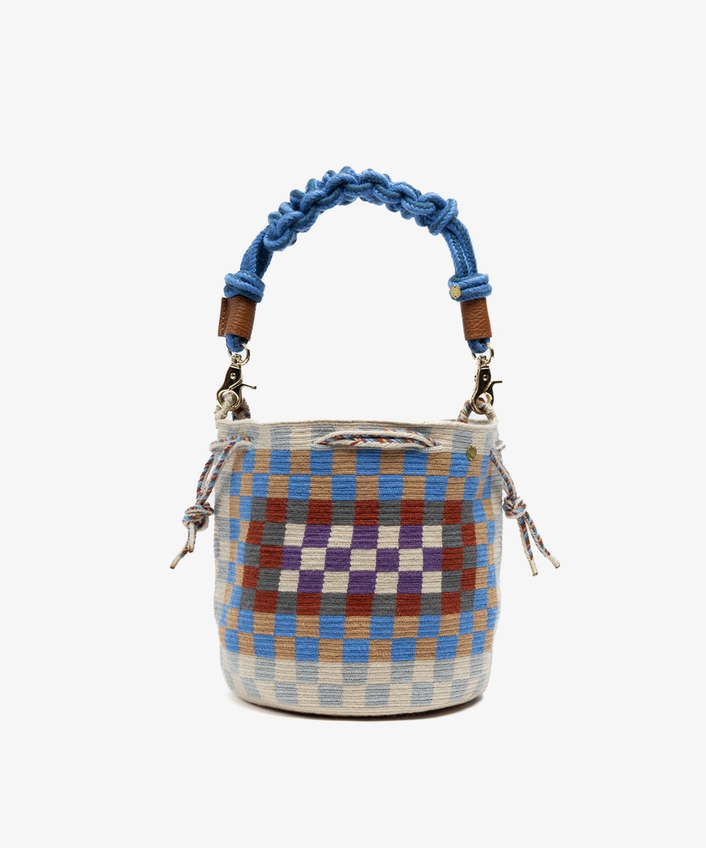 BOLSO MITRA CON ASA DE MACRAMÉ - PELICAN - AZUL & GRIS