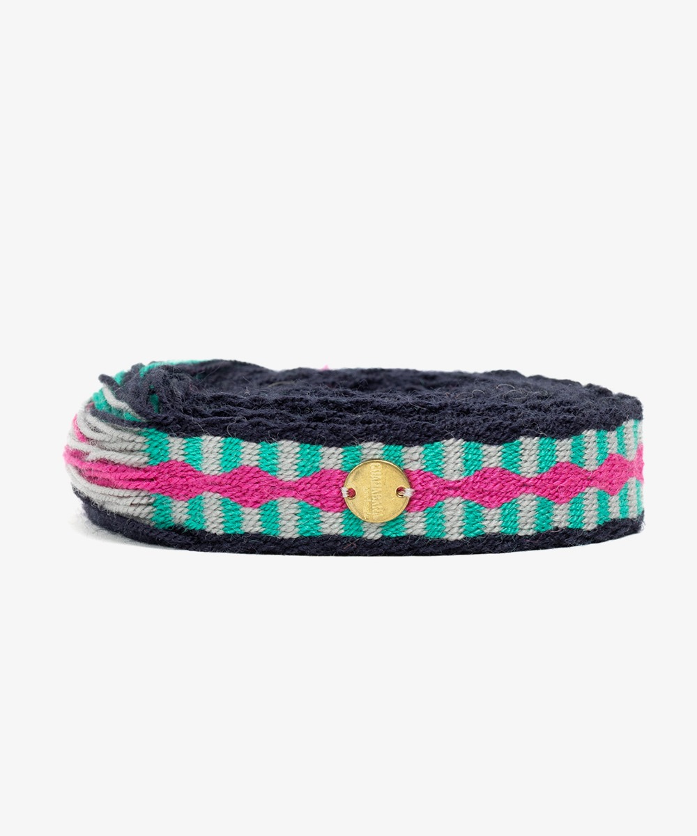 Thin belt with fringes 