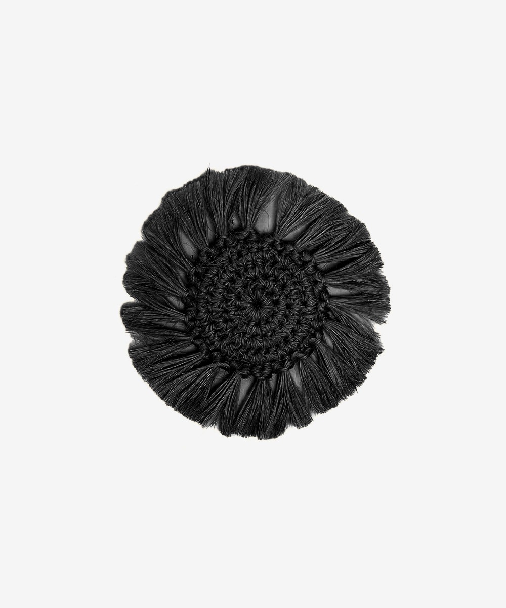ROUND COASTER FIQUE WITH FRINGES - BLACK